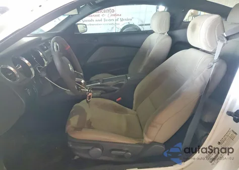 2013 Ford Mustang z USA, uszkodzony, nr VIN 1ZVBP8AM3D5252903